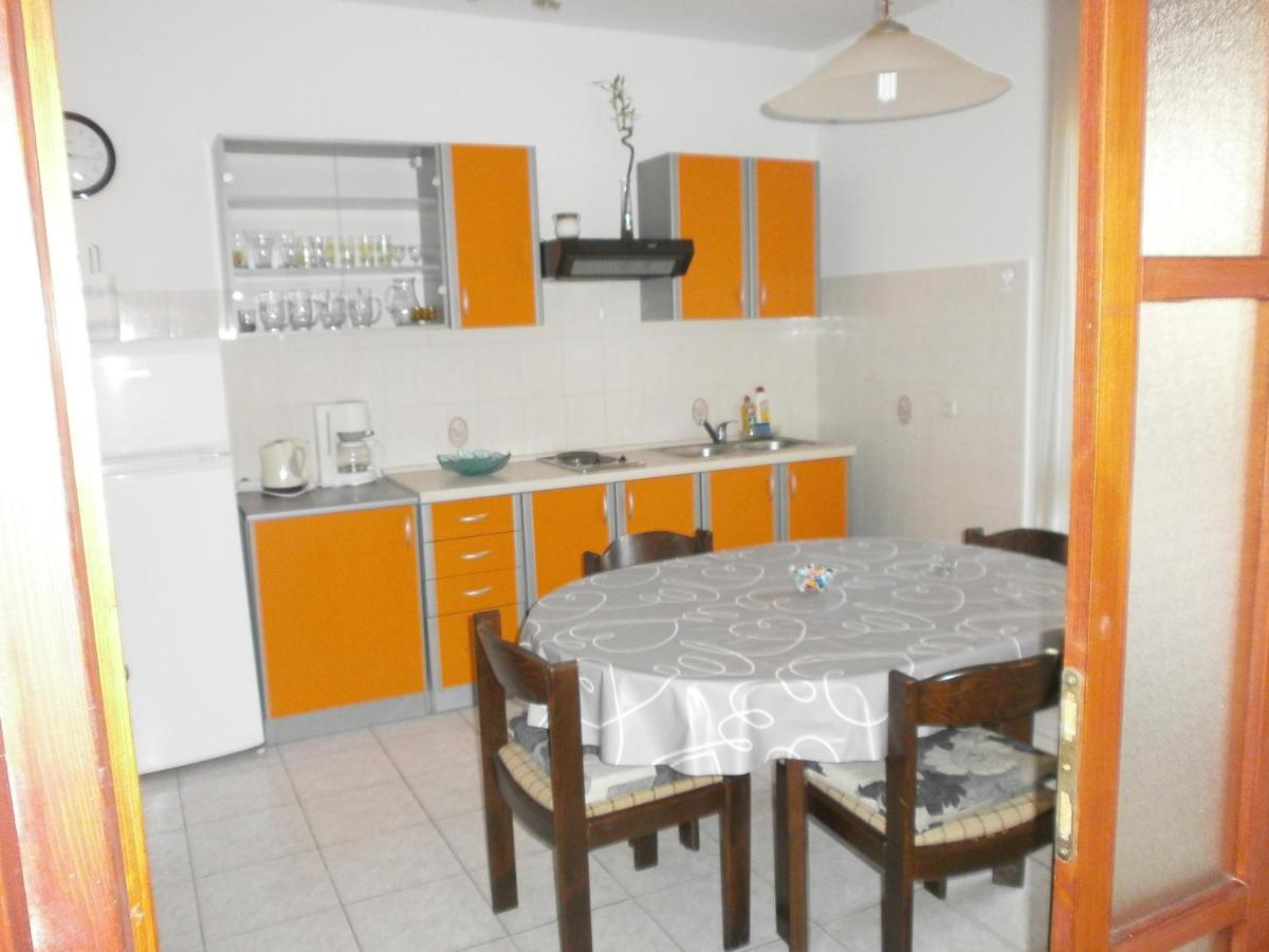Apartments By The Sea Podgora, Makarska - 12326 Exterior photo