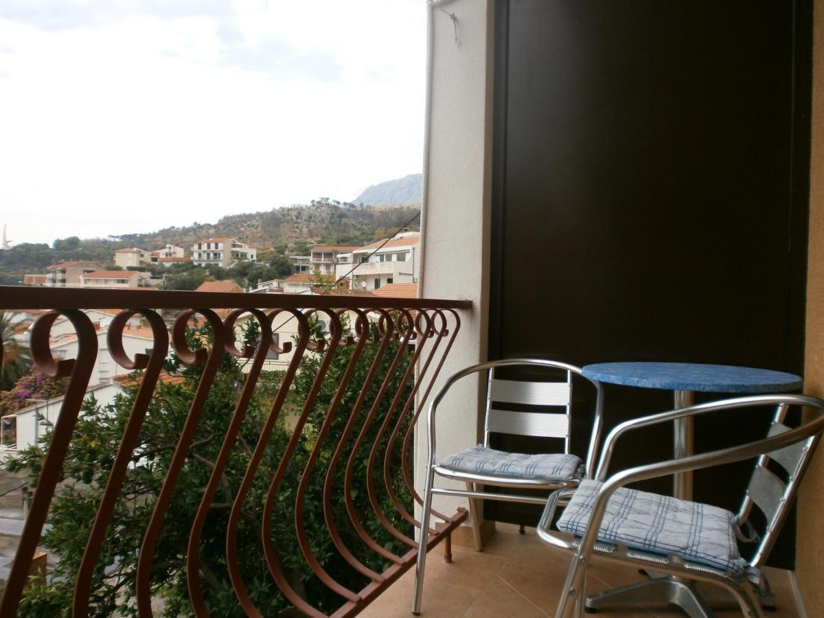 Apartments By The Sea Podgora, Makarska - 12326 Exterior photo