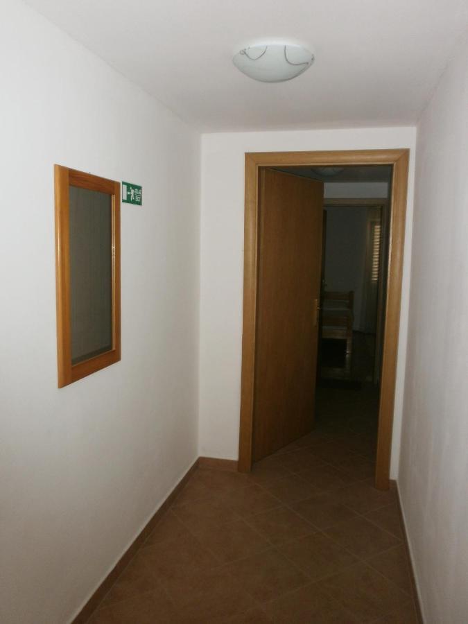 Apartments By The Sea Podgora, Makarska - 12326 Exterior photo